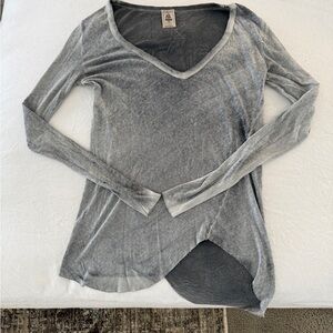 We The Free Heather Gray Long Sleeve Tee